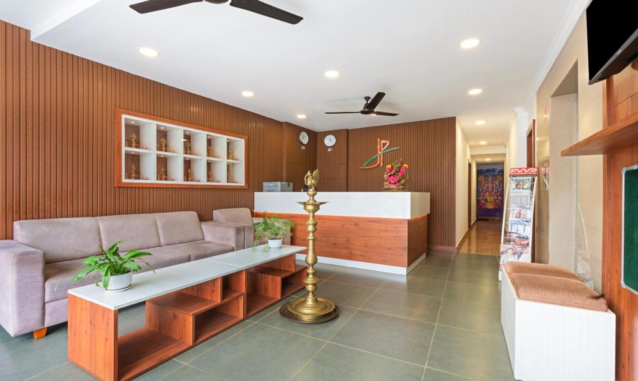 Treebo Jp Residency Hotel Thiruvananthapuram Luaran gambar
